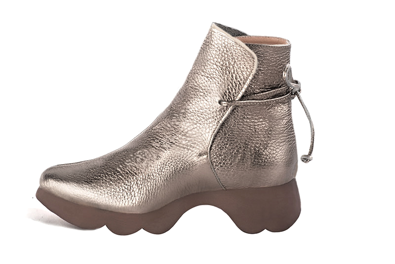 Taupe brown women's ankle boots with laces at the back.. Profile view - Florence KOOIJMAN